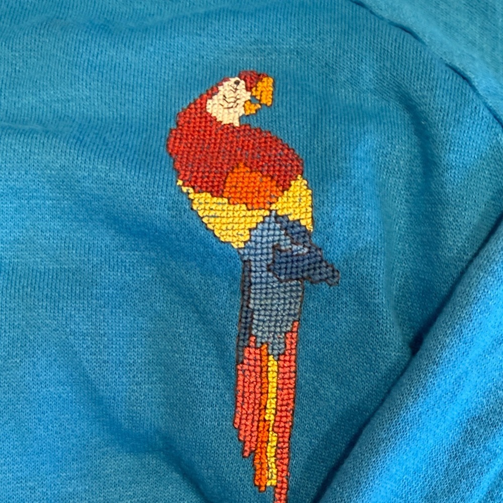 Womens Vintage Cross stitch, Parrot Sweatshirt, Sz Large, lightweight - Picture 3 of 6